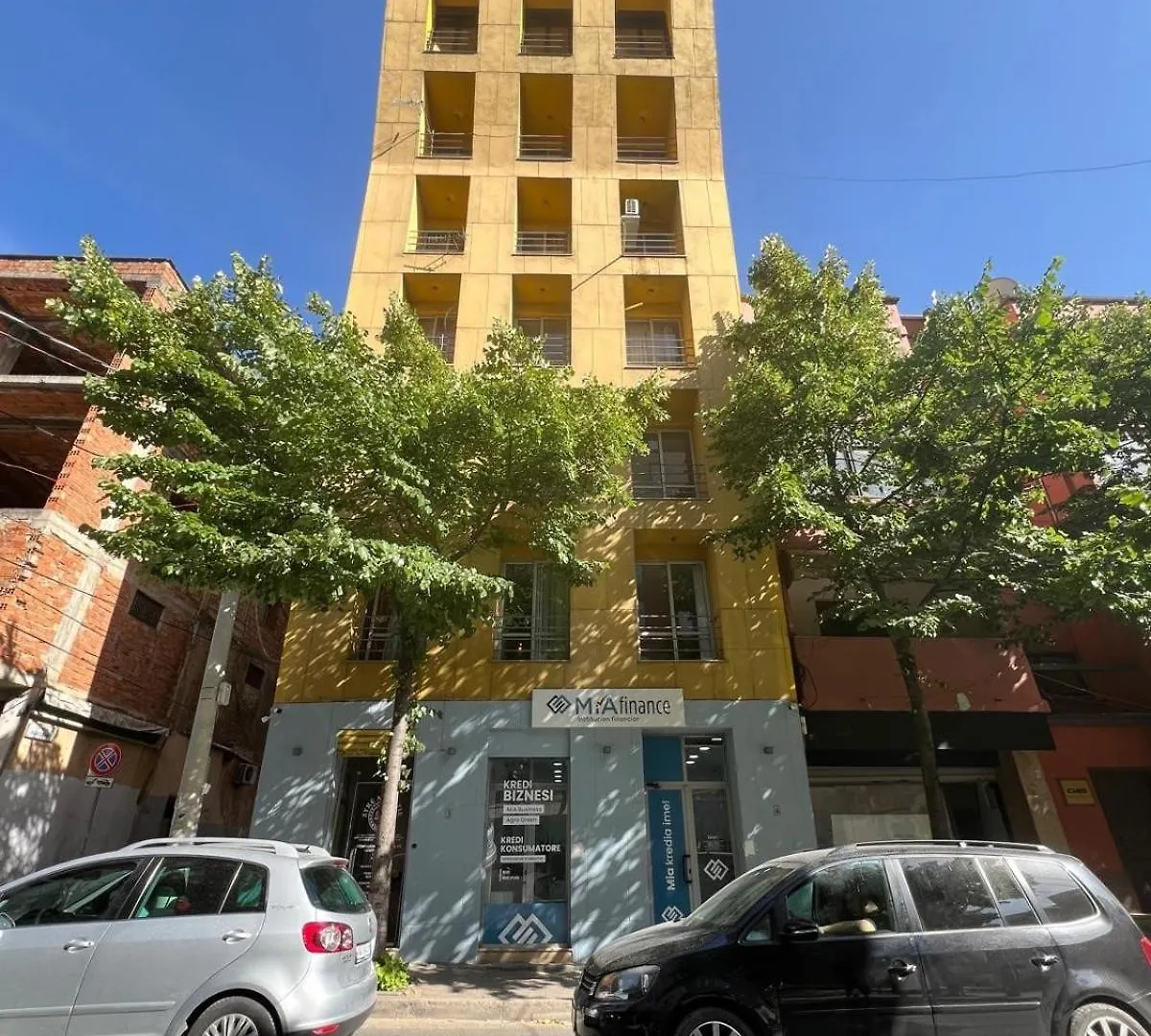 Studio Elda Yellow Palace, Apartment In Tirana Center
